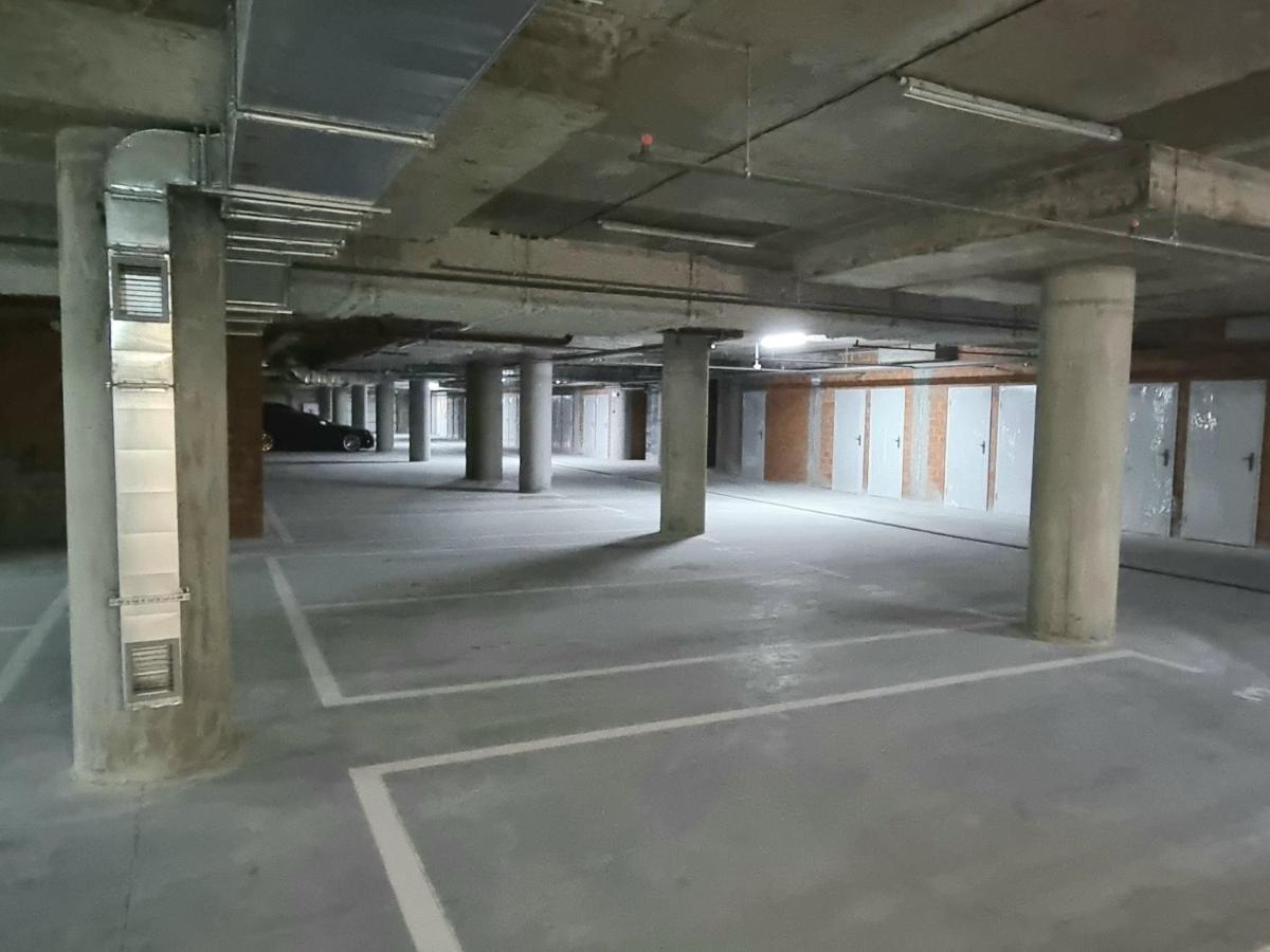 Квартира Метро Харківська, Позняки Жк Лебединий Киев Екстериор снимка